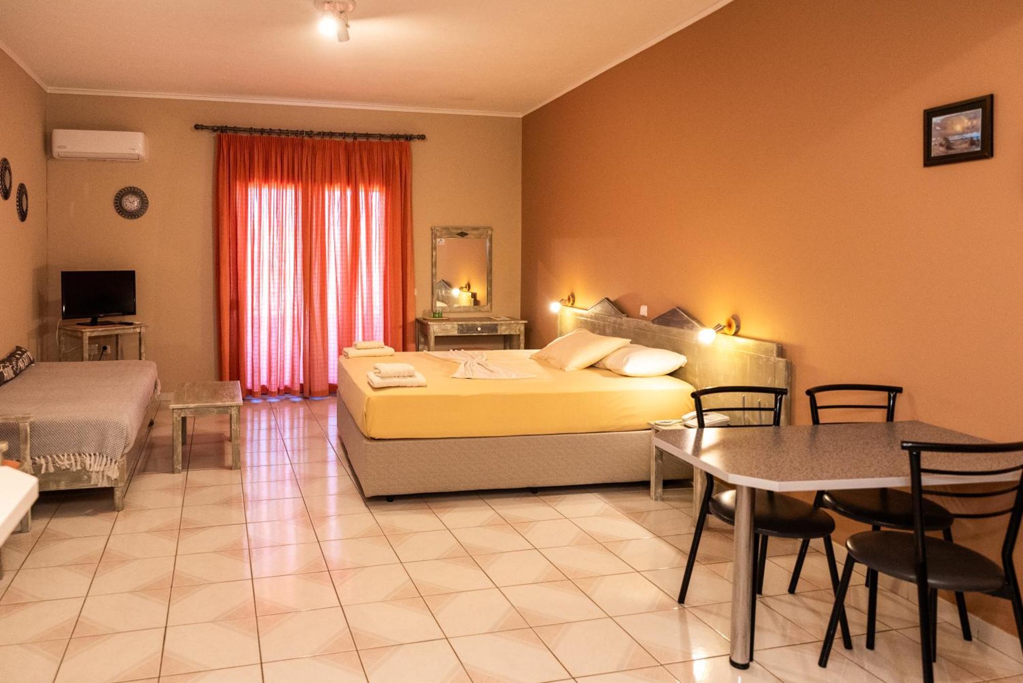 Sun Village Hotel Apartments Megas Limnionas Номер фото