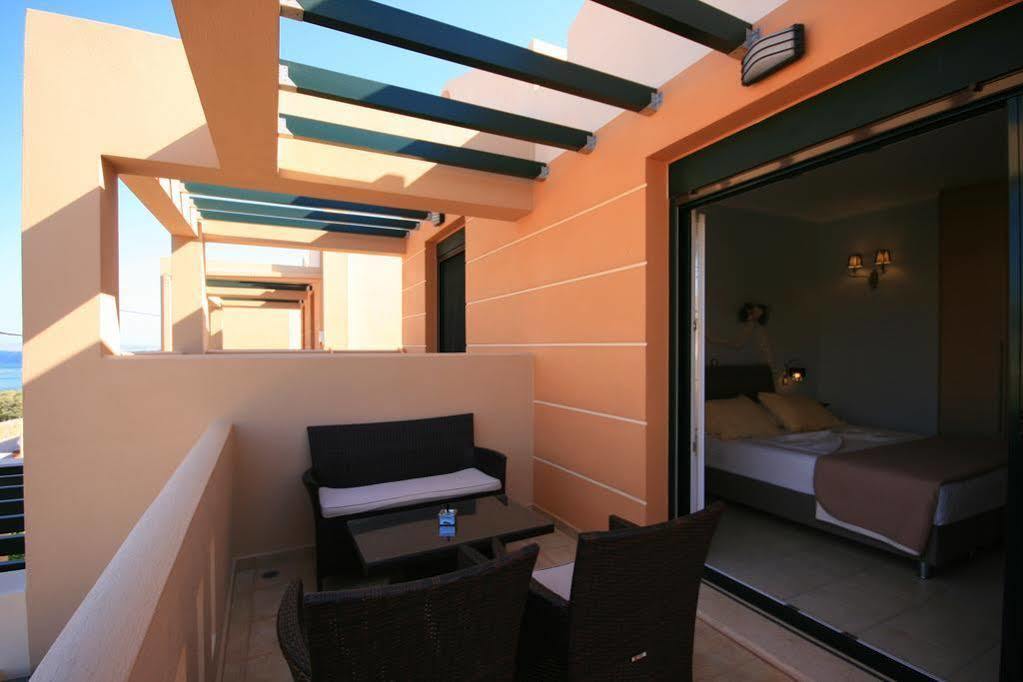 Sun Village Hotel Apartments Megas Limnionas Экстерьер фото