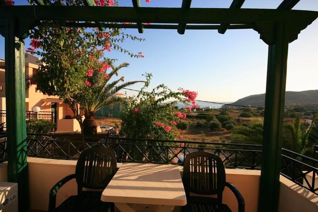 Sun Village Hotel Apartments Megas Limnionas Экстерьер фото